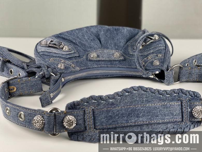 Balenciaga Bags 701 26x16x10cm FY