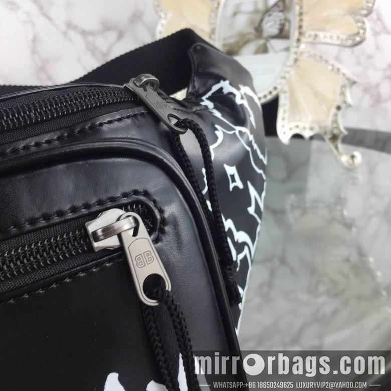 Balenciaga Bags 24X9X18cm 030806
