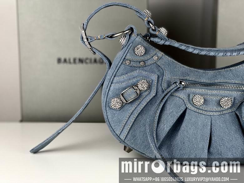 Balenciaga Bags 701 33x16x8.4cm FY