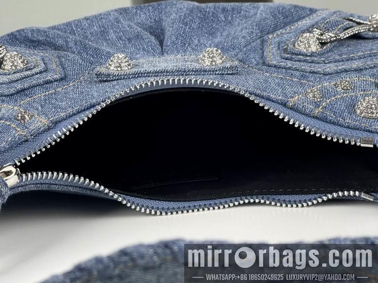 Balenciaga Bags 701 26x16x10cm FY