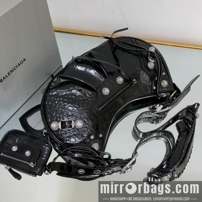 Balenciaga Bags 671307 33x16x8.4cm FY1