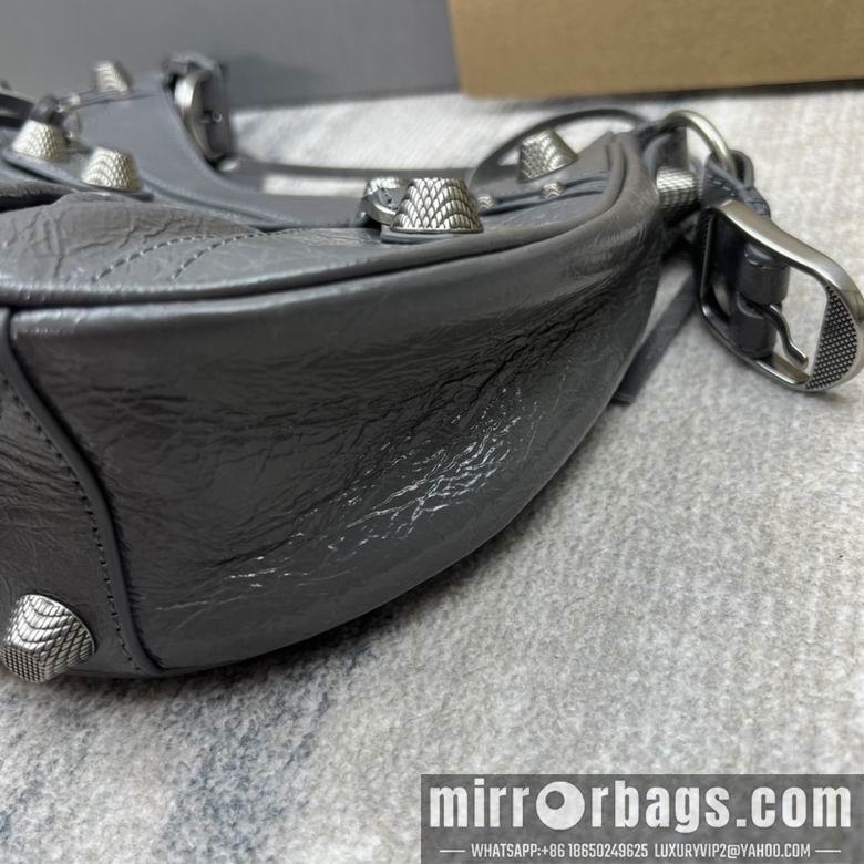 Balenciaga Bags Balenciag 33x16x8cm FY 9