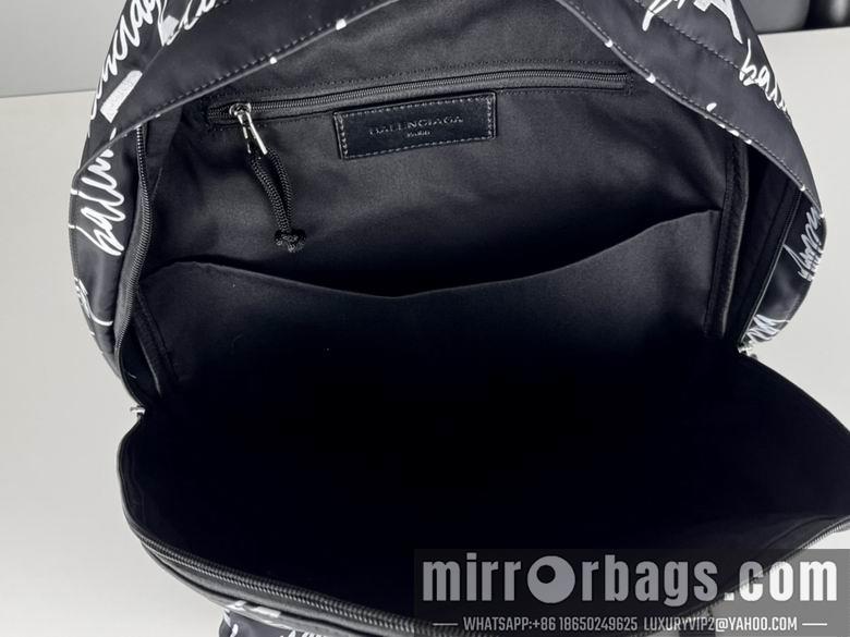 Balenciaga Bags 401 36X49X13cm XM 2