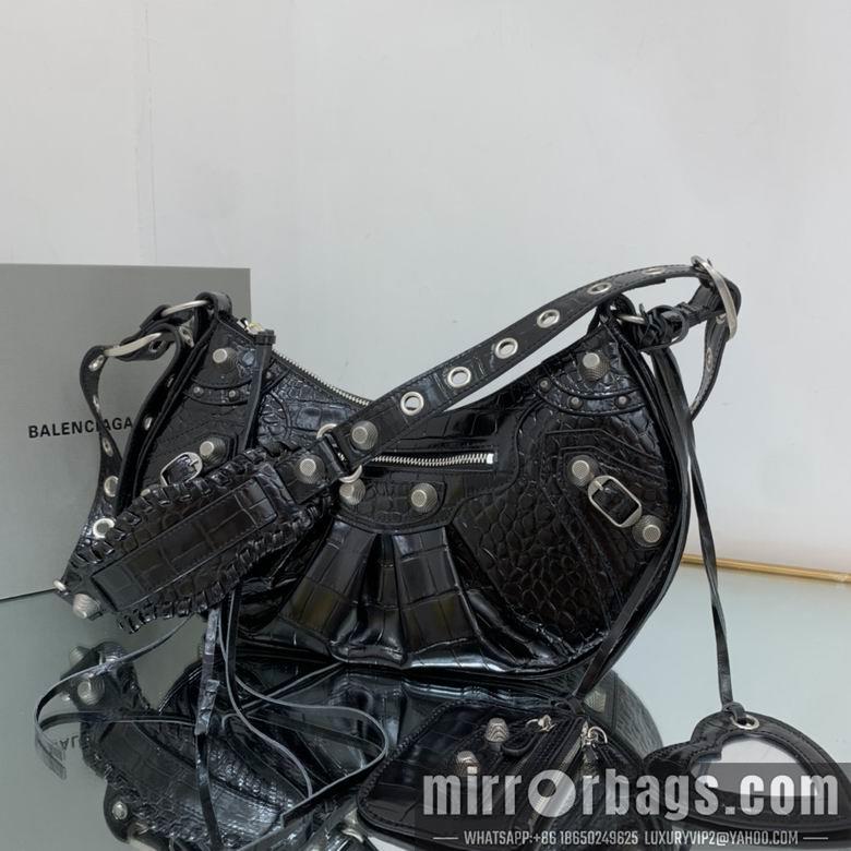 Balenciaga Bags 671307 33x16x8.4cm FY3