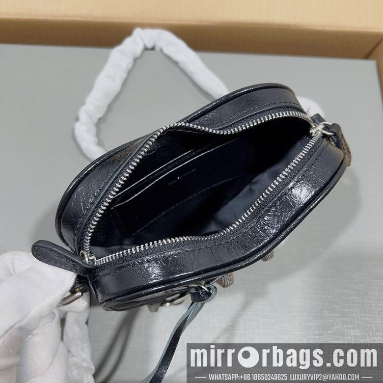 Balenciaga Bags 5X15X17cm 032201 GY 17