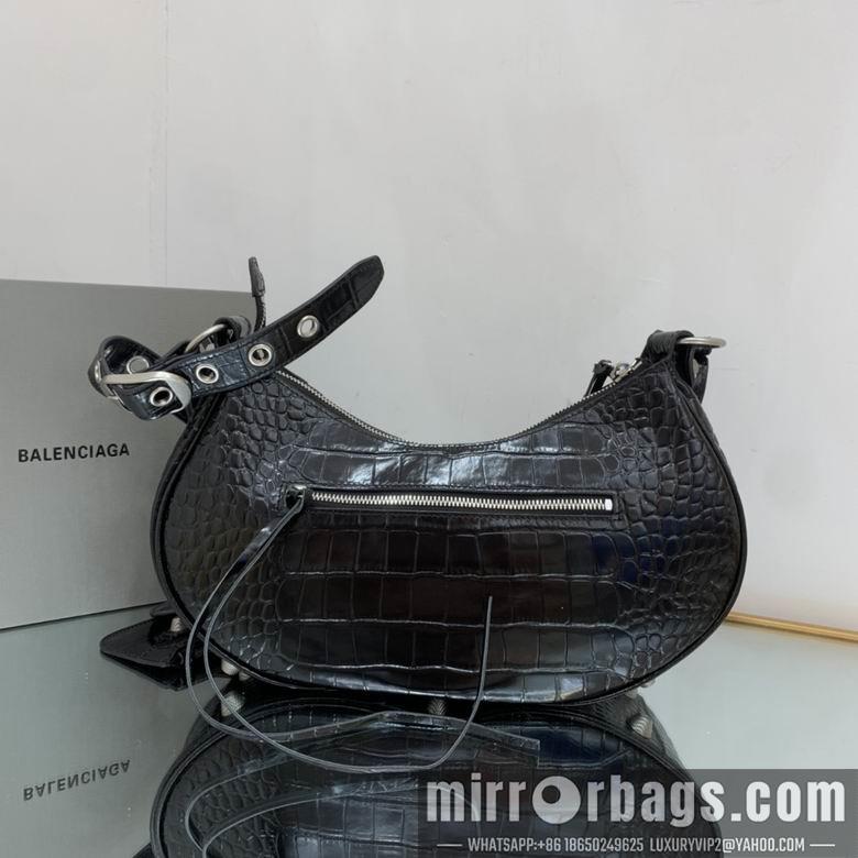 Balenciaga Bags 671307 33x16x8.4cm FY3