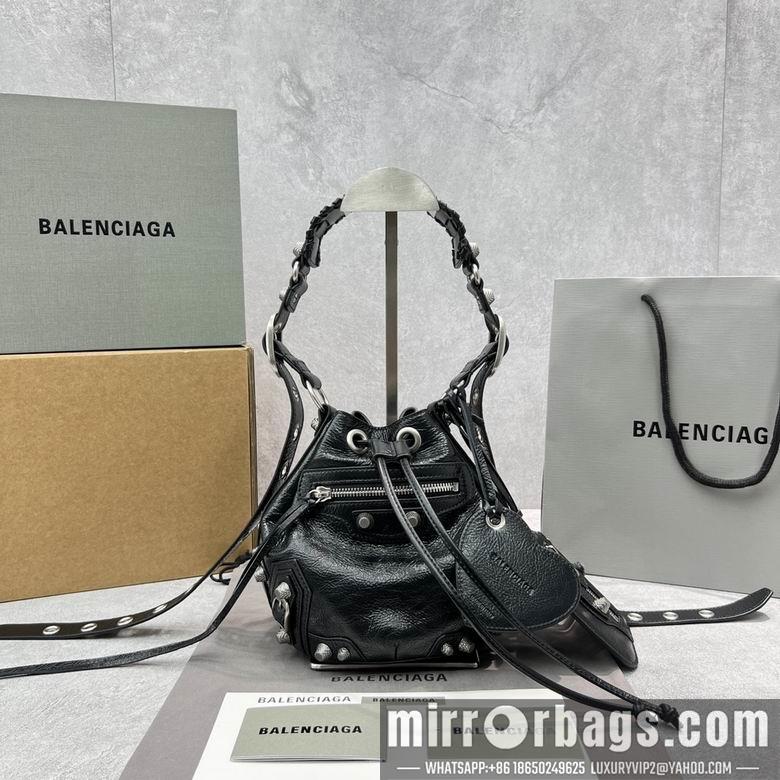 Balenciaga Bags 92567 15.0x19.8x17.8cm 3