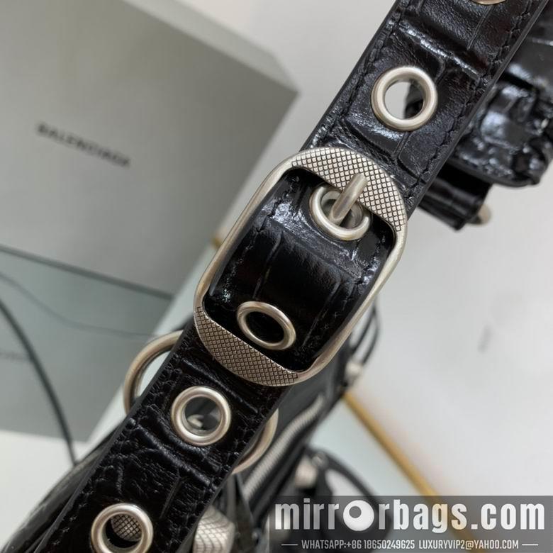 Balenciaga Bags 671307 33x16x8.4cm FY3