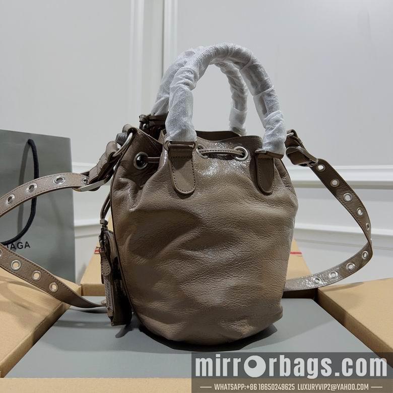 Balenciaga Bags LeCagole 30X23X17cm 032203 GY 7
