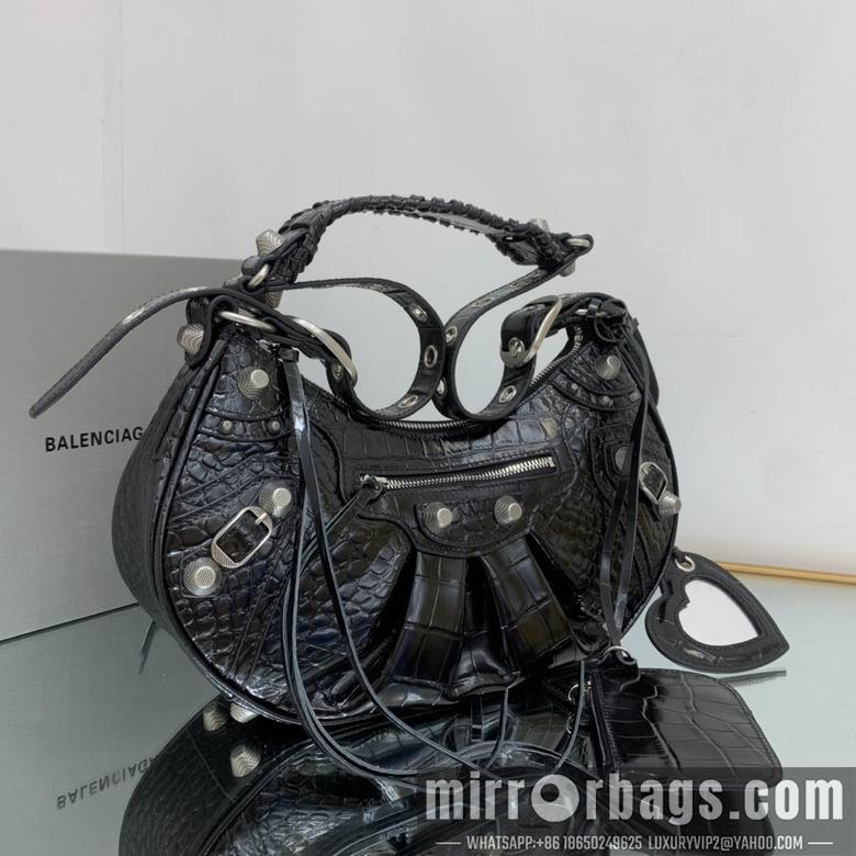 Balenciaga Bags 671307 33x16x8.4cm FY3