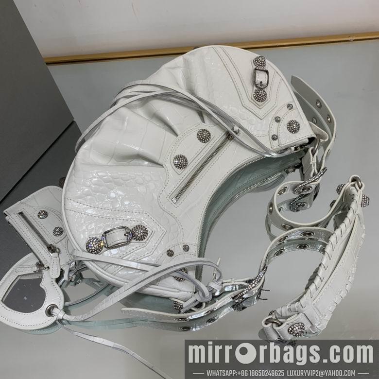 Balenciaga Bags 671307 33x16x8.4cm FY2