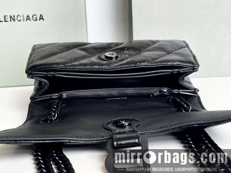 Balenciaga Bags Crush 中31x20x底12cm,小25x15x底9.5cm FY 2