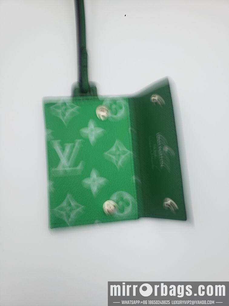 1:1 Louis Vuitton Bags Necklace M83153 7.6x10x0.5cm zy