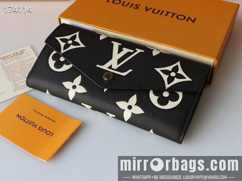 1:1 Louis Vuitton Bags M80496 19X10X2cm XM 3colour