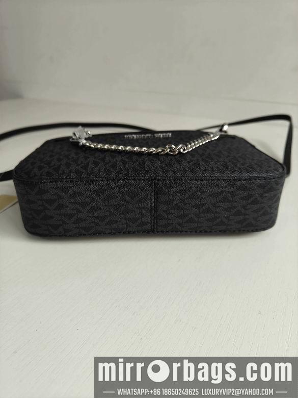 Michael Kors Bags JET SET ITEM 24X16X5cm 090307 DY 3