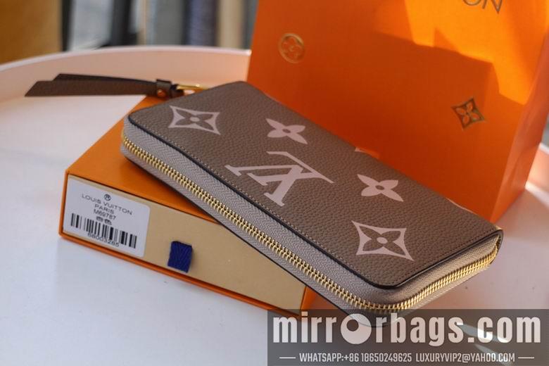 1:1 Louis Vuitton Bags M69794 19.5X10cm XM 2colour