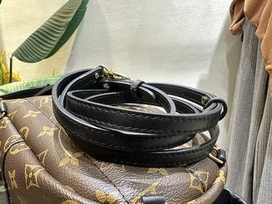 1:1 Louis Vuitton Bags M44873 15X22X9cm XM
