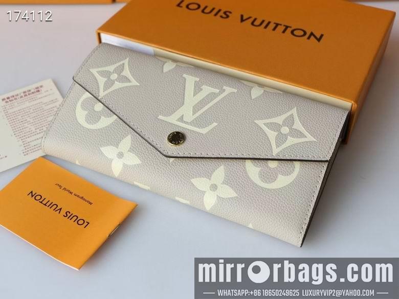 1:1 Louis Vuitton Bags M80496 19X10X2cm XM 3colour