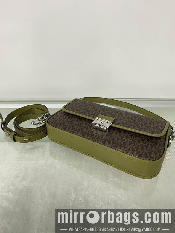 Michael Kors Bags Bradshaw 26X14X4cm 091106 DY 4