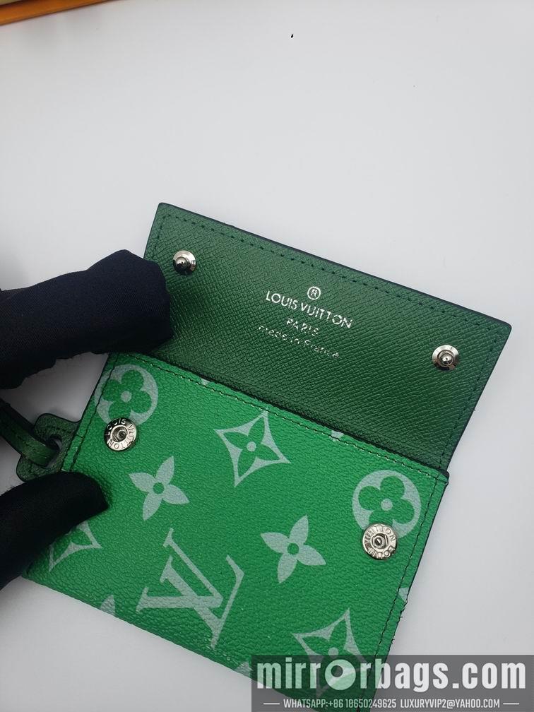 1:1 Louis Vuitton Bags Necklace M83153 7.6x10x0.5cm zy