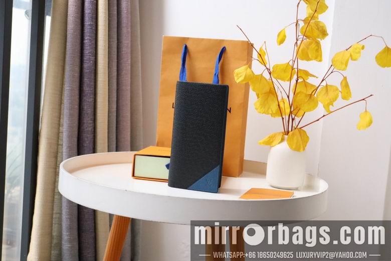 1:1 Louis Vuitton Bags M30980 10X19X2cm YG 3colour