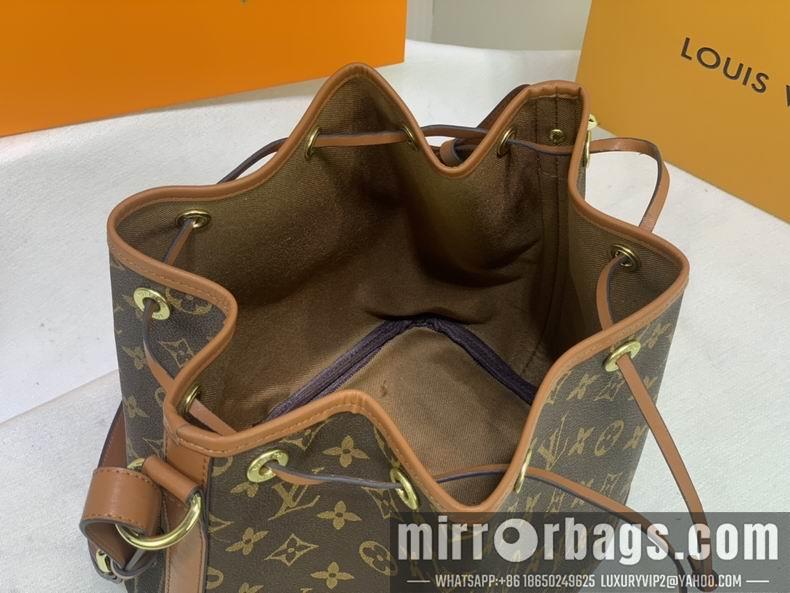 1:1 Louis Vuitton Bags M42224 26x27 cm cs