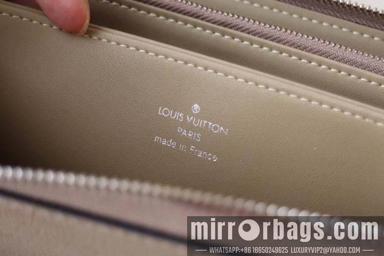 1:1 Louis Vuitton Bags M58429 19X10cm XM 4colour