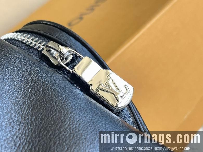 1:1 Louis Vuitton Bags M12587 30X28X18cm WP
