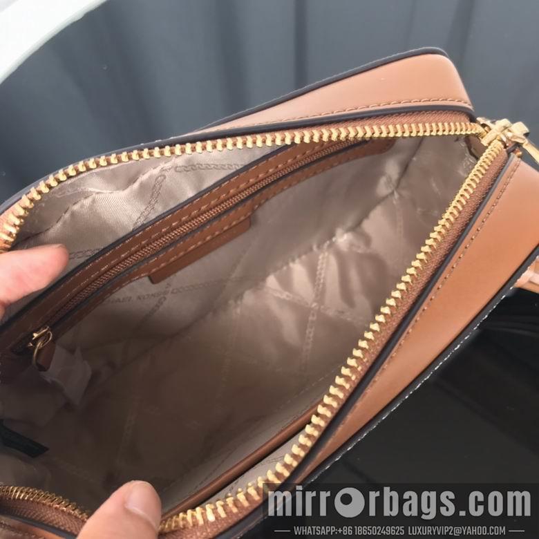 Michael Kors Bags 22X15X7cm 090306 DY 5