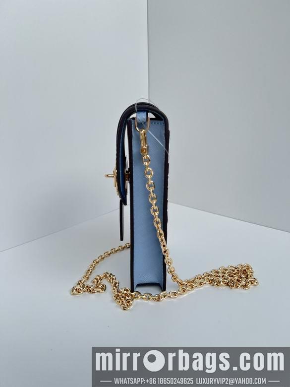 Michael Kors Bags 11X4X18cm 090301 DY 10