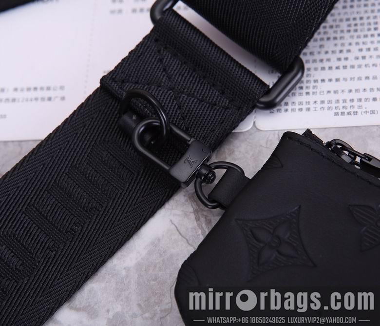 1:1 Louis Vuitton Bags WMM69827 26X18.5X5