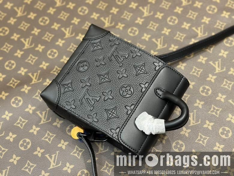 1:1 Louis Vuitton Bags M82772 15X18X7cm XM