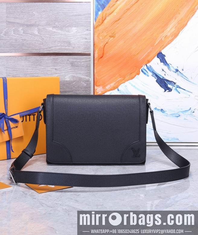 1:1 Louis Vuitton Bags WMM30807 28.3X18.3X4.3