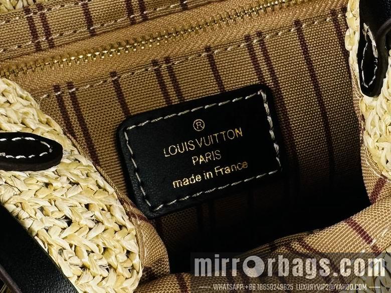 1:1 Louis Vuitton Bags 905 18X18X14cm XMY 2colour