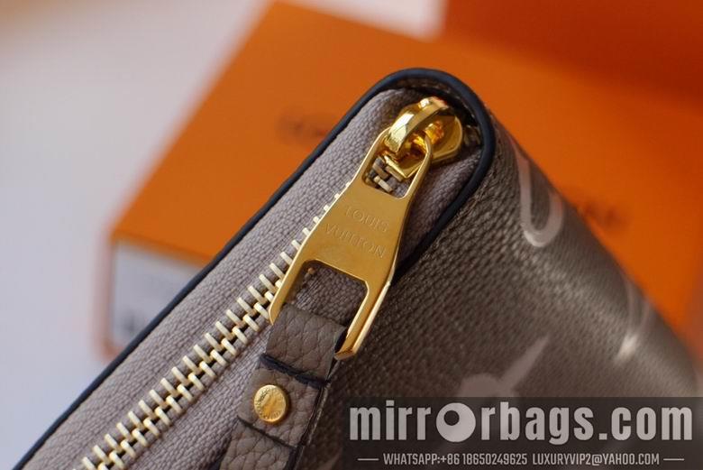 1:1 Louis Vuitton Bags M69794 19.5X10cm XM 2colour