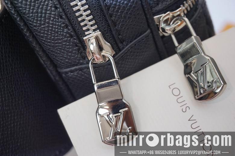 1:1 Louis Vuitton Bags WMM30245 21X17X5