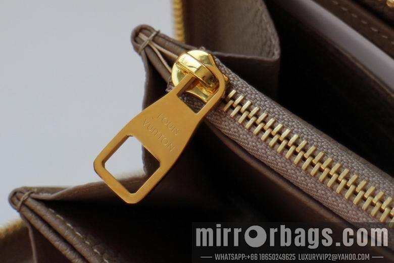 1:1 Louis Vuitton Bags M69794 19.5X10cm XM 2colour