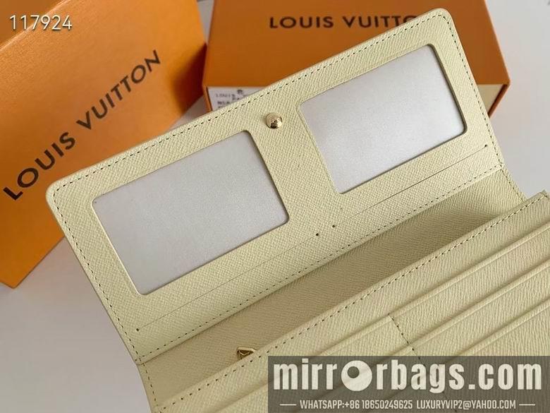 1:1 Louis Vuitton Bags M58101 10X19cm XMY 4colour