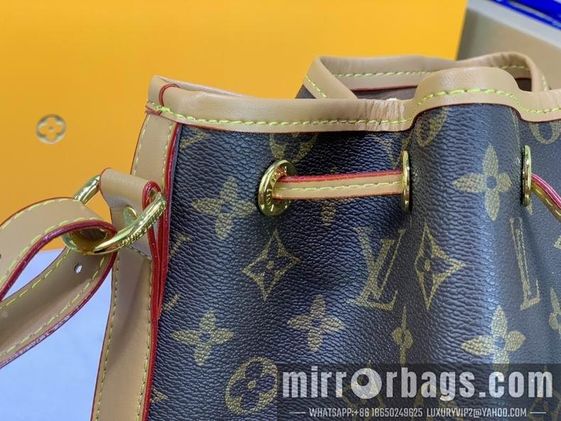 1:1 Louis Vuitton Bags M42224 26x27 cm cs