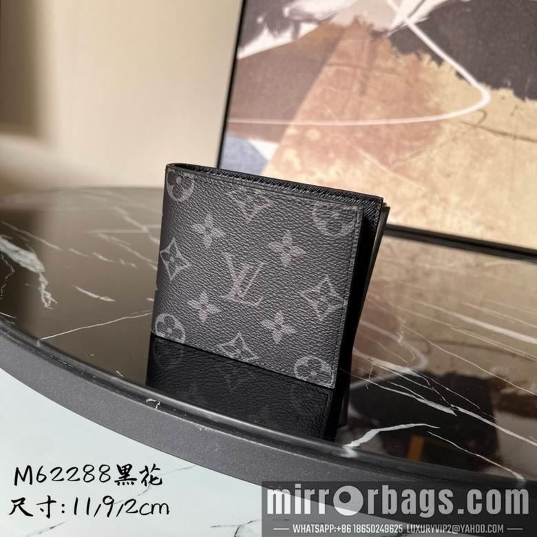 1:1 Louis Vuitton Bags M62288 11X9X2cm YG 3colour