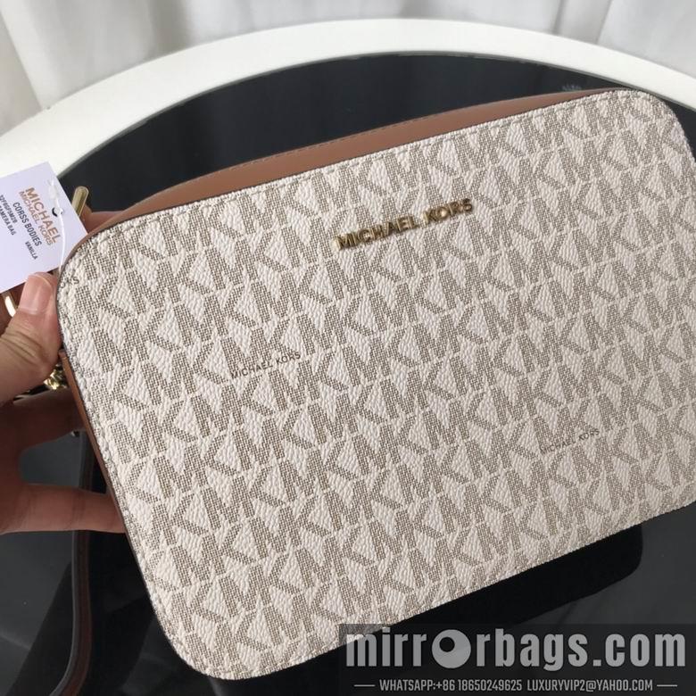 Michael Kors Bags 22X15X7cm 090306 DY 5
