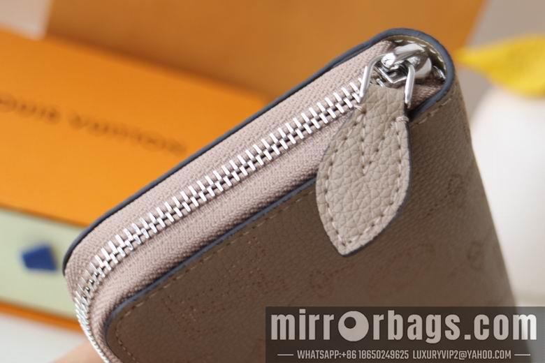 1:1 Louis Vuitton Bags M58429 19X10cm XM 4colour