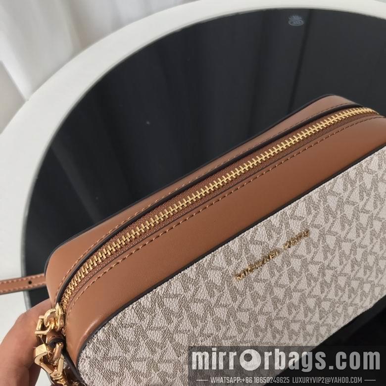 Michael Kors Bags 22X15X7cm 090306 DY 5