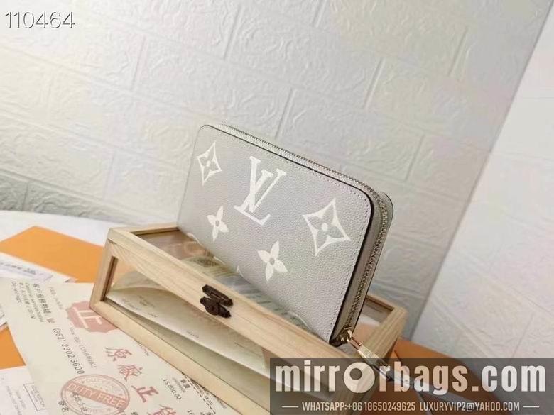 1:1 Louis Vuitton Bags M69794 19.5X10cm XM 3colour