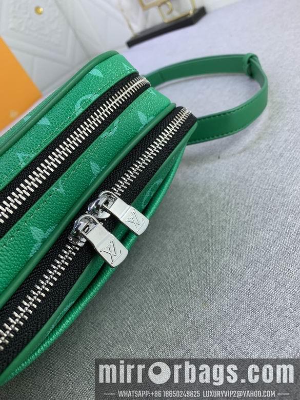 1:1 Louis Vuitton Bags M82542 11X18.5X6.5cm