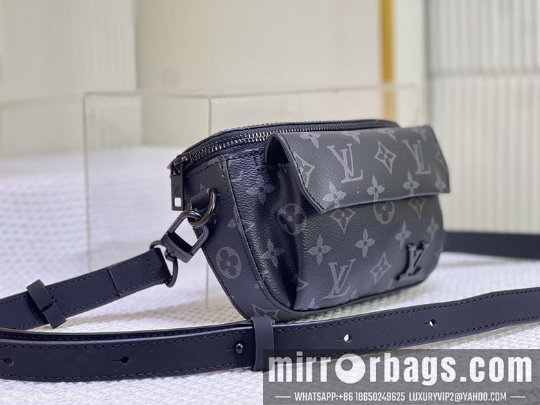 1:1 Louis Vuitton Bags Pilot M83563 20x12x5.5cm ss1.