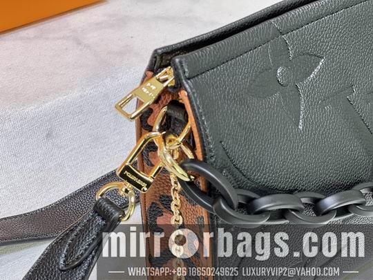 1:1 Louis Vuitton Bags M67692 M80504 25x20x5cm cs
