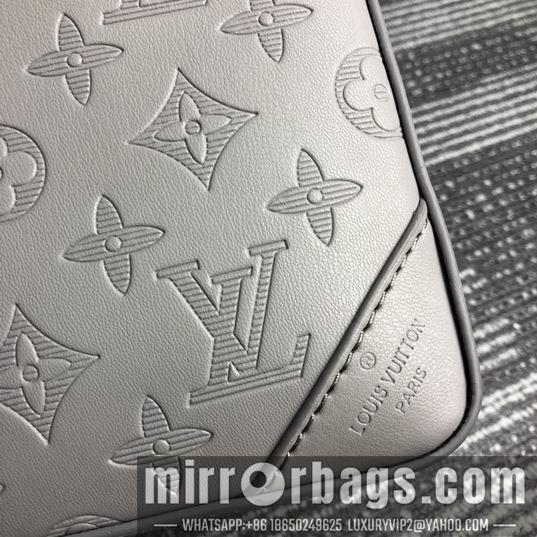 1:1 Louis Vuitton Bags Pochette Trio M69443 25x18x4cm cs