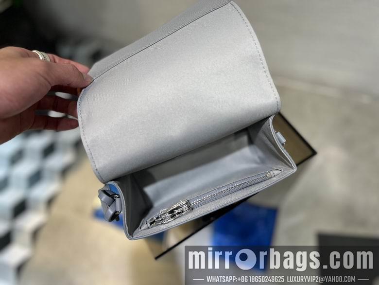 1:1 Louis Vuitton Bags M82085 17X12X7cm YG 4colour