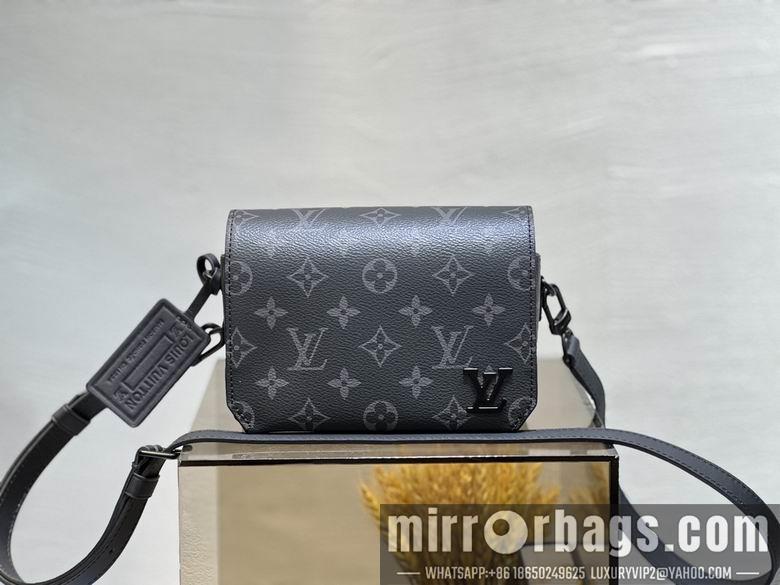 1:1 Louis Vuitton Bags M82085 17X12X7cm YG 4colour